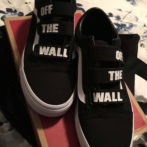 vans off the wall velcro shoes